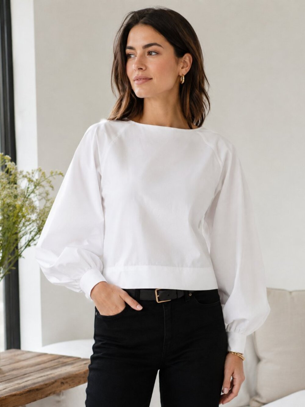 Aritzia Babaton White Niki Blouse